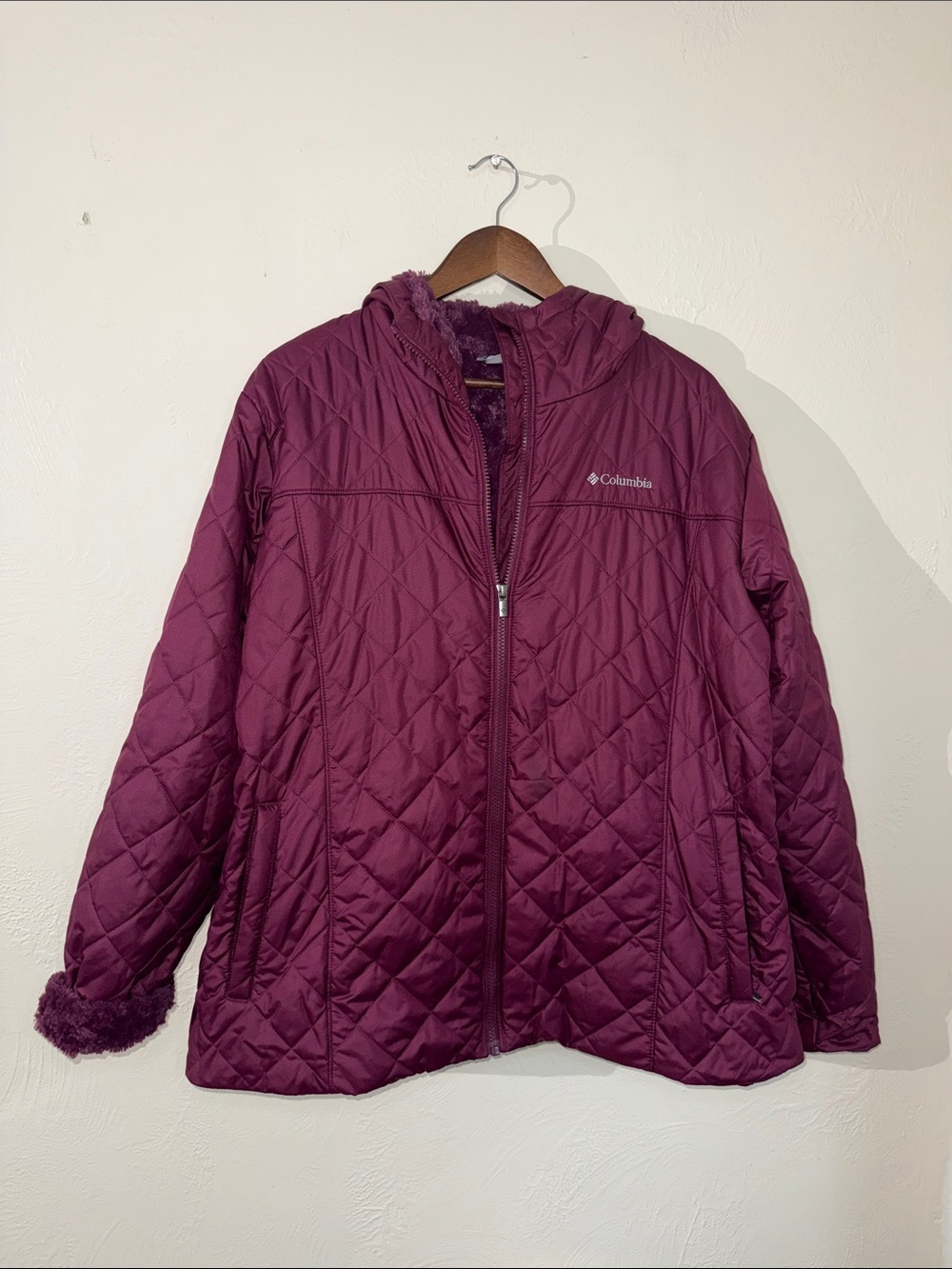 Columbia Women’s 2X Plum Quilted Faux Fur Lined Hooded Jacket